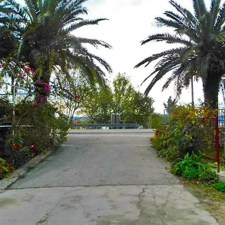 In With Air Conditioning, Wi-fi, Washing Machine Apartman *