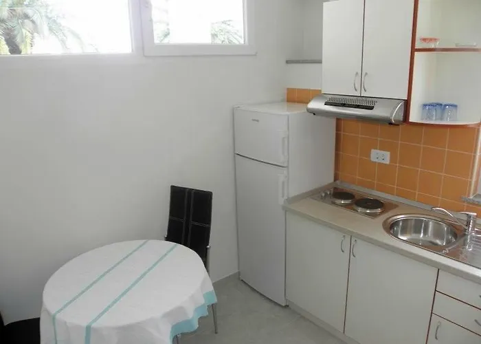 In With Air Conditioning, Wi-fi, Washing Machine Appartement