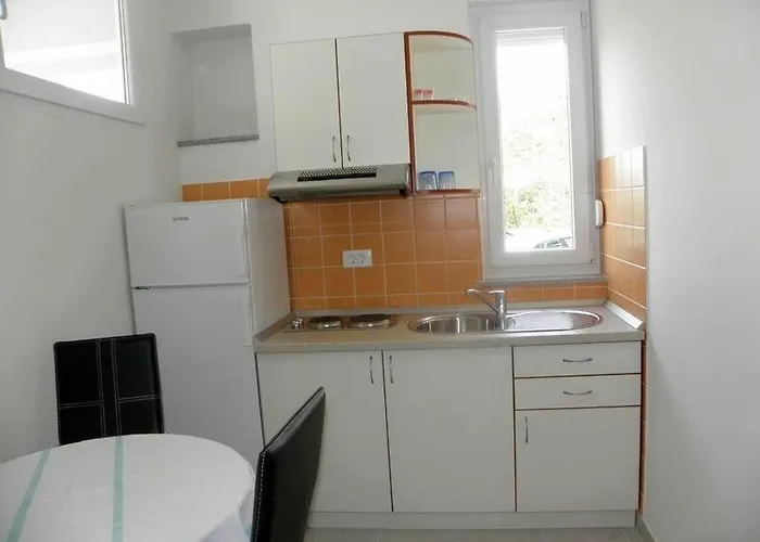 In With Air Conditioning, Wi-fi, Washing Machine Duće